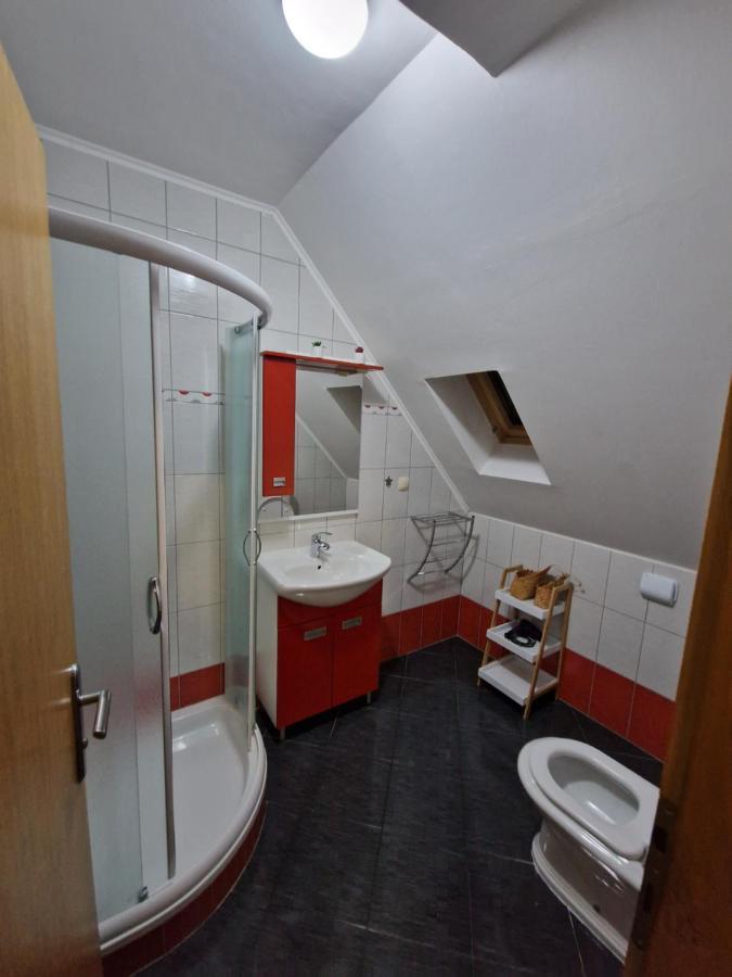 Guest House Wolf II Plitvicka Jezera Exterior foto
