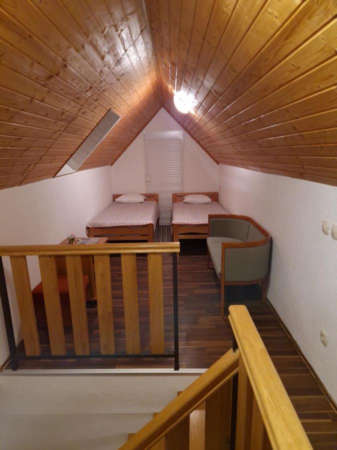Guest House Wolf II Plitvicka Jezera Exterior foto