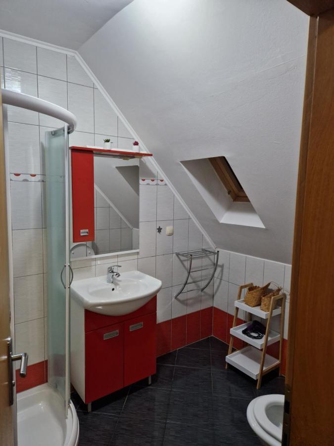 Guest House Wolf II Plitvicka Jezera Exterior foto