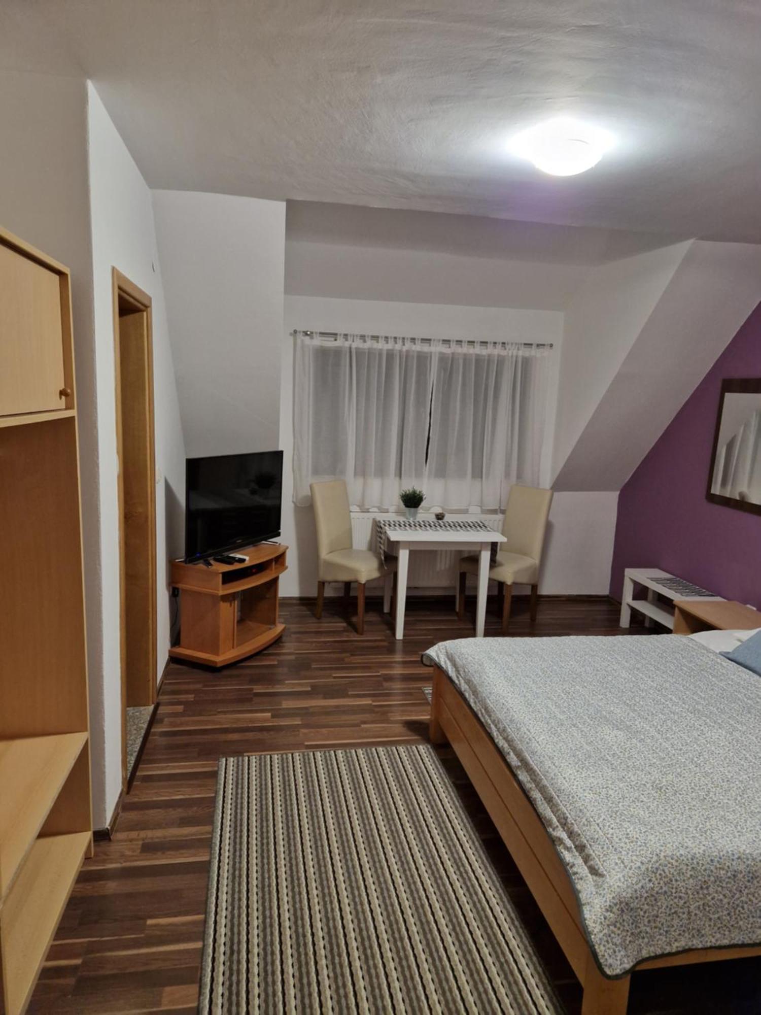 Guest House Wolf II Plitvicka Jezera Exterior foto